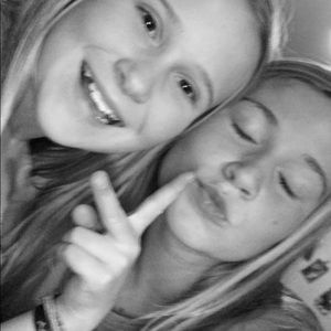 Meet your Posher, Avery